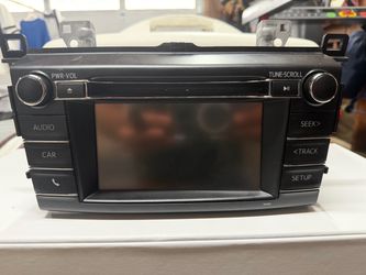 2016-2018 Toyota RAV4 Radio Display Receiver Screen AM FM CD XM OEM 100582