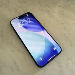 IPHONE 15 PRO (UNLOCKED)