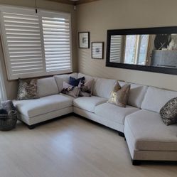 RC Willey Pisces Couch - Excellent Condition (2 Years Old) 