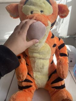 VINTAGE !! Giant Tiger from Winnie The Pooh