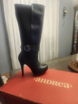 Andrea boots