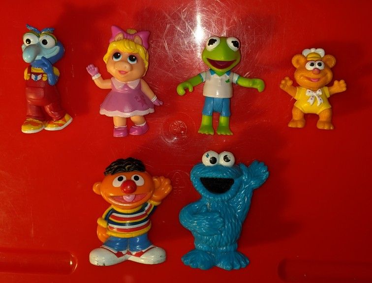 Jim Henson Muppet Babies Figures Sesame Street Gonzo Miss Piggy Kermit Fozzy Cookie Monster Ernie