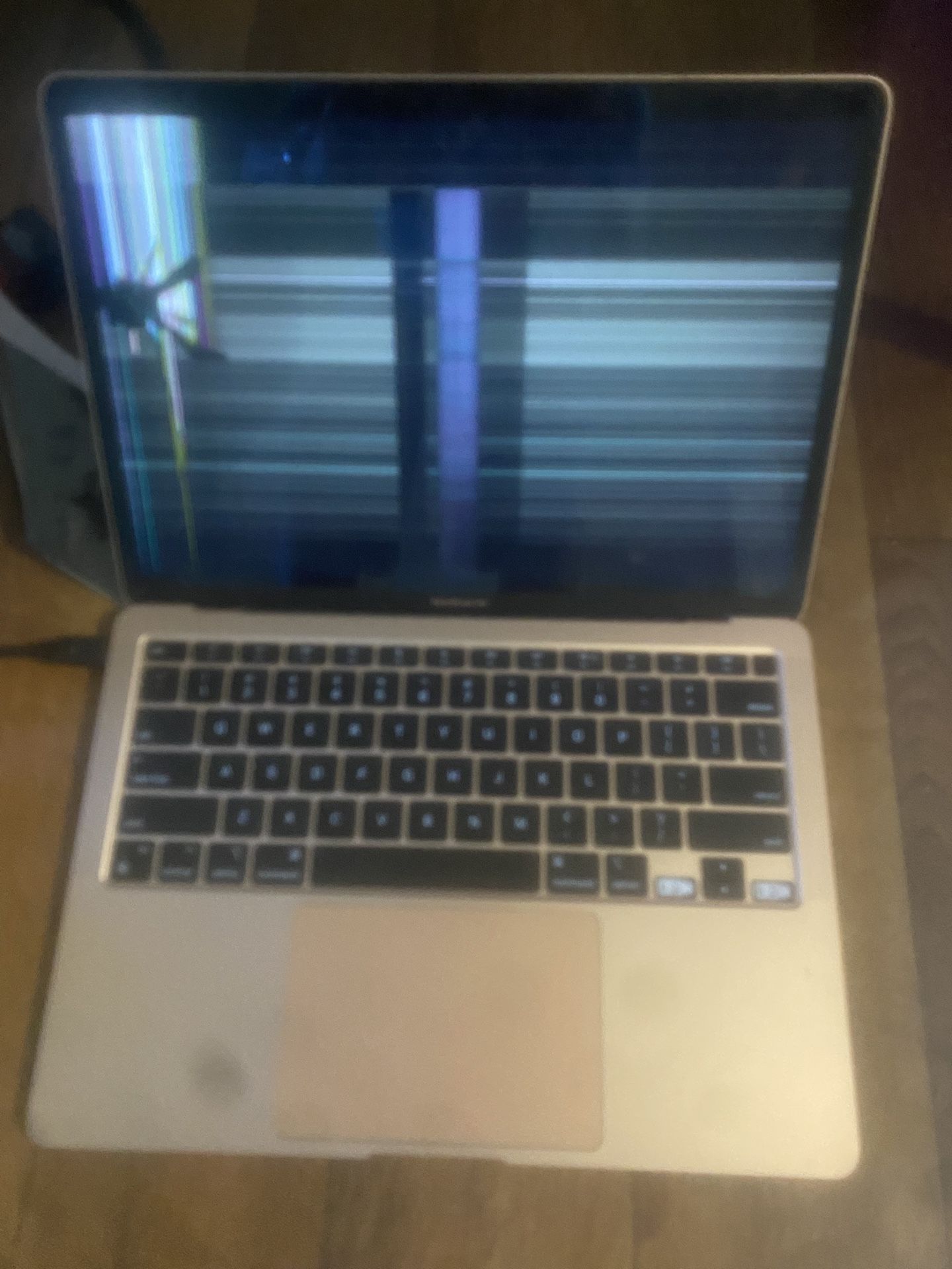 2020 MacBook Air “screen damaged “ Functional