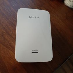 Linksys  Re 7000