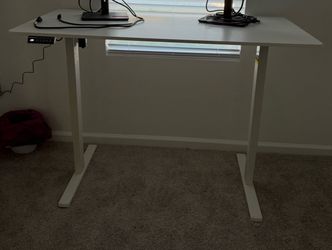 Standing desk