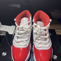 Jordan 11 “Cherry” Size 13