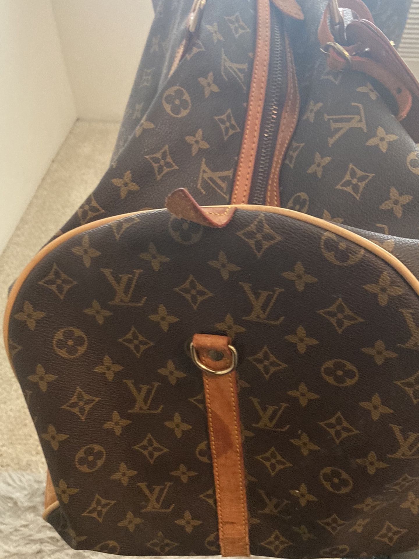 Louis Vuitton Duffle Bag for Sale in Largo, FL - OfferUp