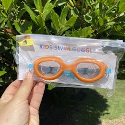 🐠🐸 Kids Swim Goggles
