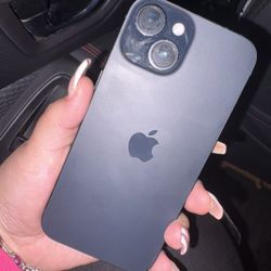 iPhone 15 Black