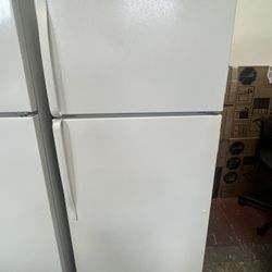 Refrigerator Whirlpool 28”