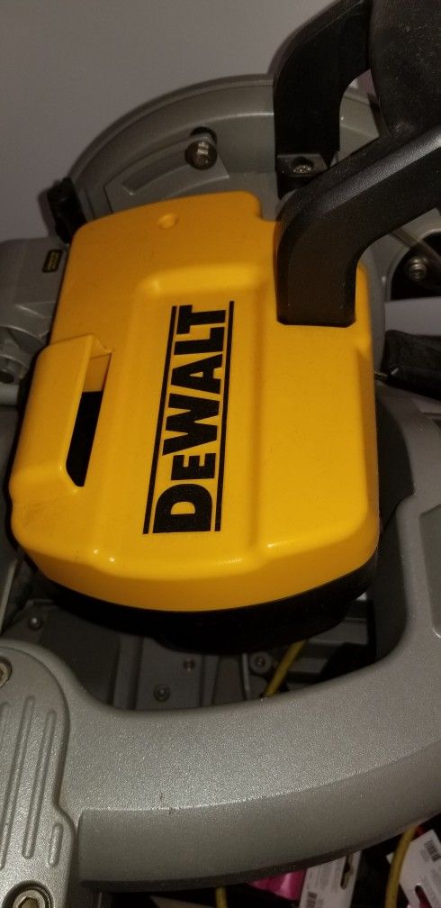Dewalt tile Saw 