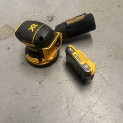 DEWALT DCW210BR 20V MAX XR 5" Orbital Sander +battery 2AH