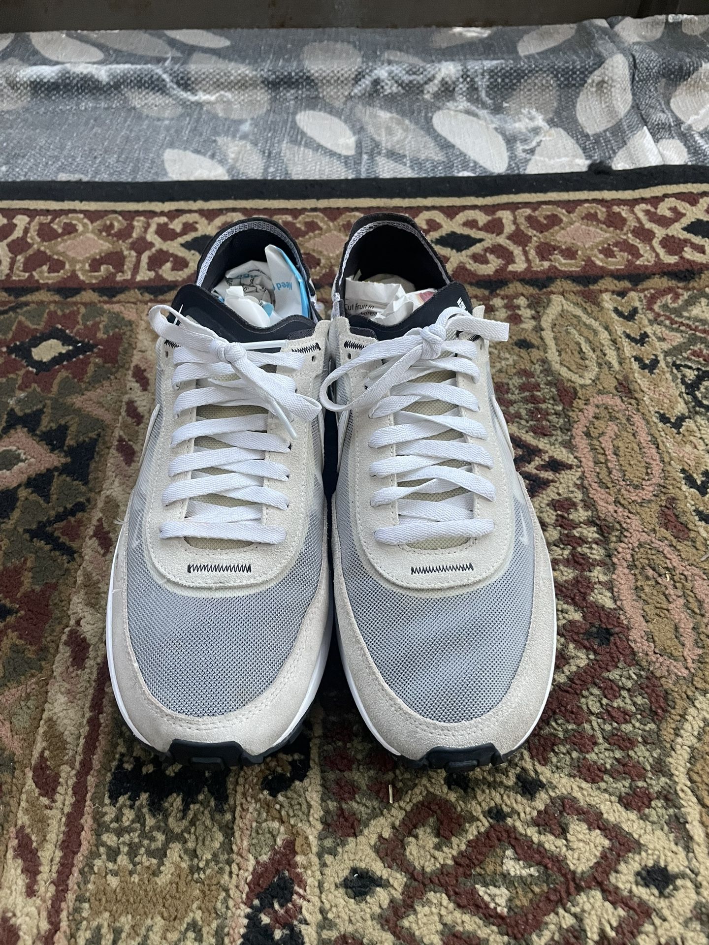 Nike Shoe 