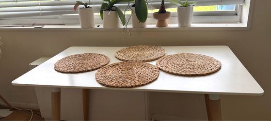 Dinning table