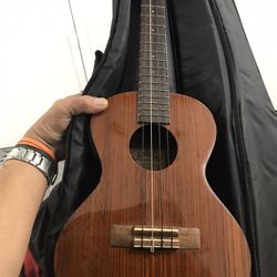 Lanikai  Tenor Ukulele