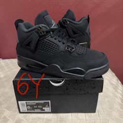 GS 6Y / WOMENS 7.5 NIKE AIR JORDAN 4 RETRO OG BLACK CAT (2025)