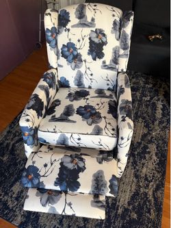 Chair floral recliner