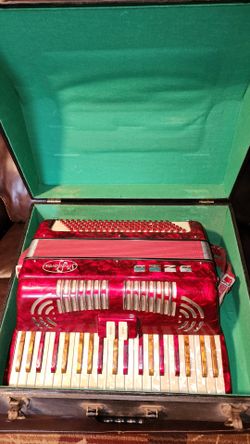 Stratavox Anna accordian