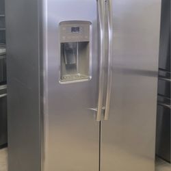 G.e Refrigerator For Sale 