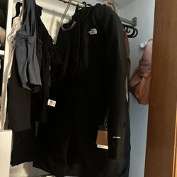 Brand New Women's Northface With Tags Retail For 350