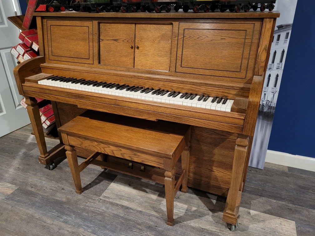 Beautiful Player Piano In Pristine Condition
