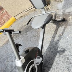 Weslo Pursuit G 3.1 recumbent exercise bike.