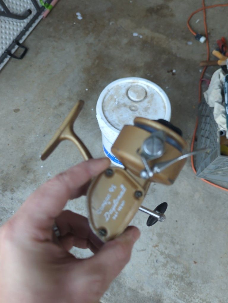 Vintage Compact 95 Daytona 2 Fishing Reel