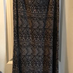 Shosshos Maxie Skirt Near New Size M