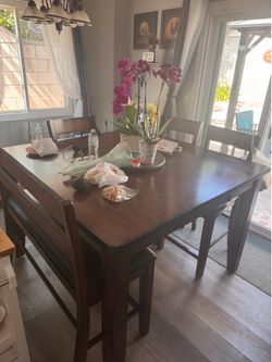 Dining Table seats 6