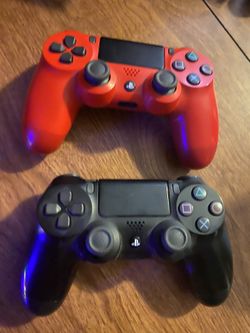 PS4 Controllers 35$ Each 