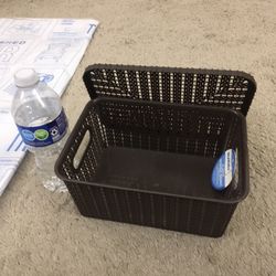 Cute Small Plastic Storage Basket 🧺 With Lid 