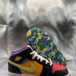 Air Jordan 1 Mid Six Championship GS 