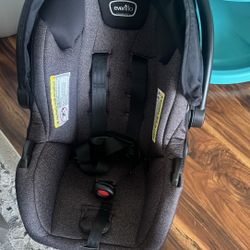 Evenflo Carseat With Base