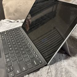 Microsoft Surface Pro 7+ Plus 16 GB RAM 256 GB 13 Inch Touchscreen Windows 11 Pro