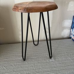 Small stool 
