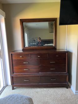 9-Drawer Mule Chest W/ Mirror!
