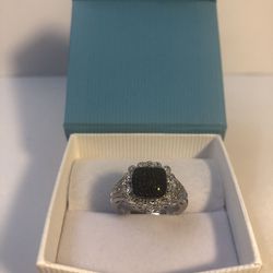 NIB sz 7. 5 Genuine black & white diamond ring, rhodium finish