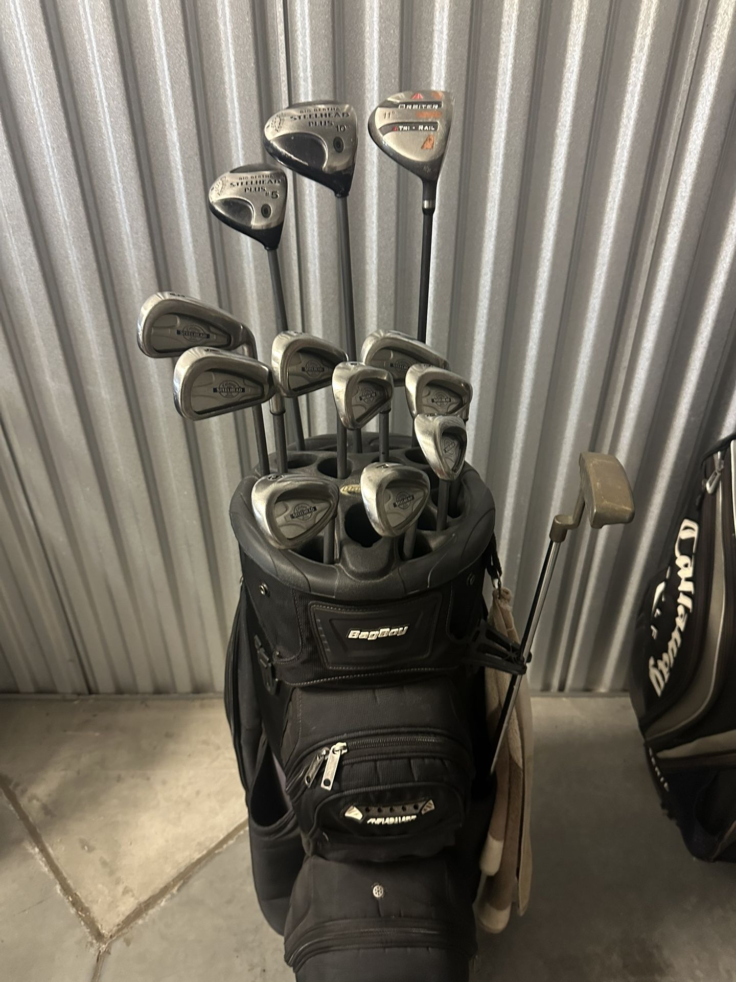 Men’s Callaway Golf Clubs Set – Rogue Driver + Irons + Bag – $375