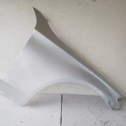 2015 2016 2017 2018 2019 2020 2021 2022 2023 MERCEDES C CLASS C300 RIGHT FENDER