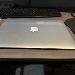 Apple 13” MacBook Air