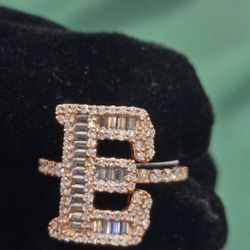 INTIAL "E" VVS D MOISSANITE ROSEGOLD AND 925 STERLING SILVER