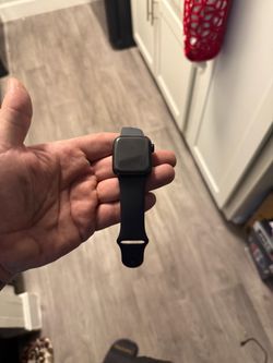 Apple watch SE (2nd gen)