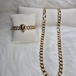 Men's 9" Skull Bracelet And  24" Necklace 14K Gold Laminated Non Tarnish High Quality Material  120$ Set Of 2