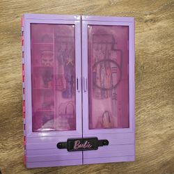 Barbie Closet / Wardrobe
