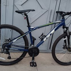 GT.       AGGRESSOR.       Mountain Bike 