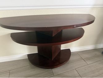 Half table / entry way table