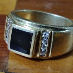 14k Gold Ring With Black Onyx And Diamonds