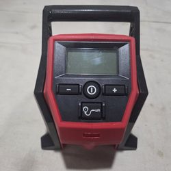 Milwaukee M12 Tire Inflator Set