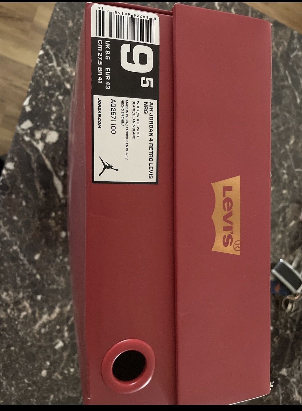 Jordan 4 White Levi’s Denim 9.5