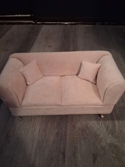 Jewelry box couch